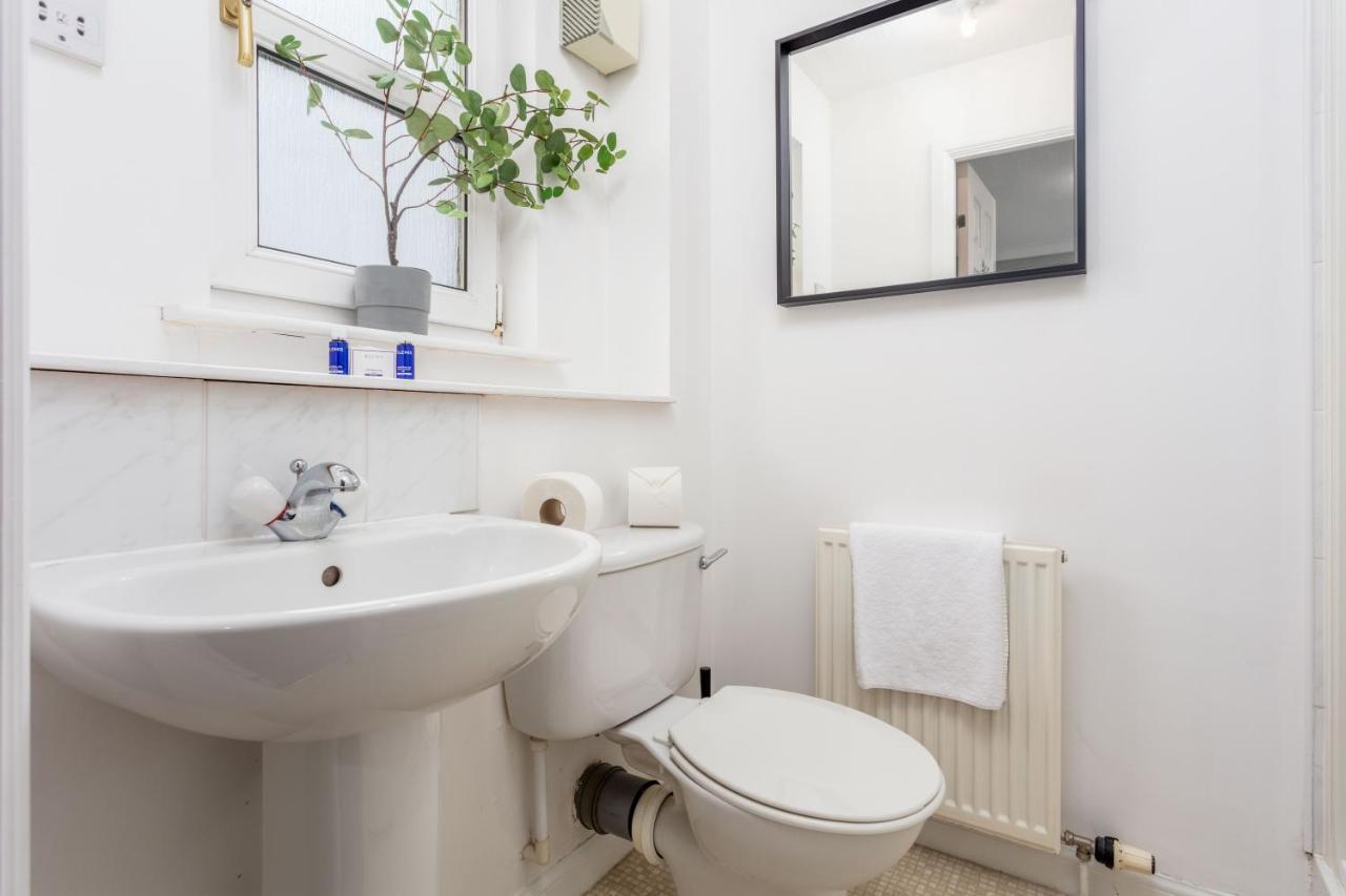 Millbrae Residence - Donnini Apartments Ayr Kültér fotó